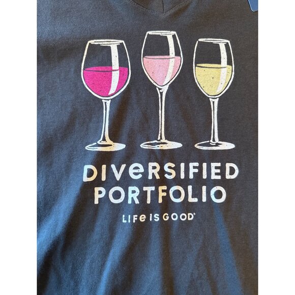 NWT Life Is Good Womens Crusher Tee Diversified Portfolio Design Gray L - Picture 2 of 5